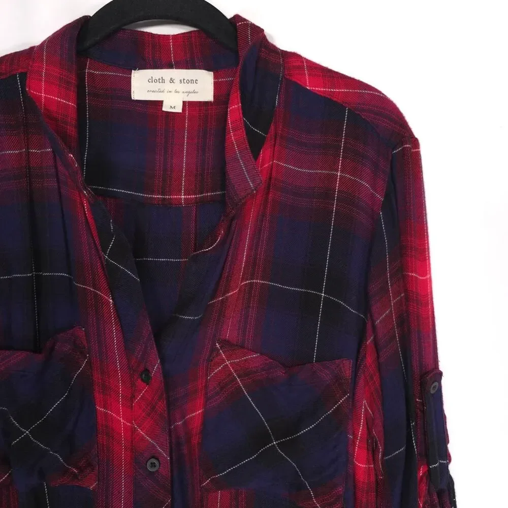 ANTHROPOLOGIE CLOTH & STONE Top Shirt MEDIUM Frayed Hem Red Blue C2231-980-304 - Picture 6 of 9